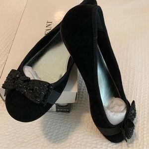 NWT Alfani Black Flats Size 8.5 - bow flats